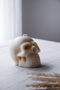 Load image into Gallery viewer, Skull Head Soy Candle
