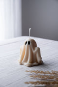 Load image into Gallery viewer, Cutie Ghost Soy Candle
