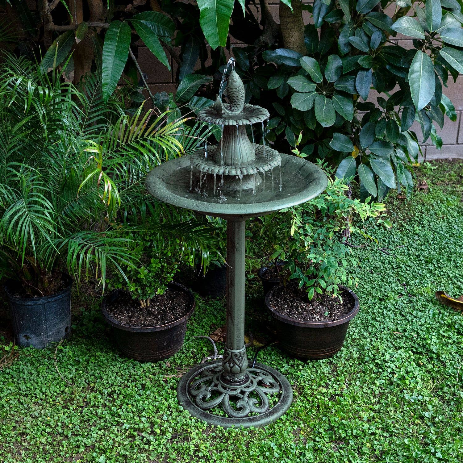 Alpine Corporation Tiered Pedestal Fish Fountain Birdbath